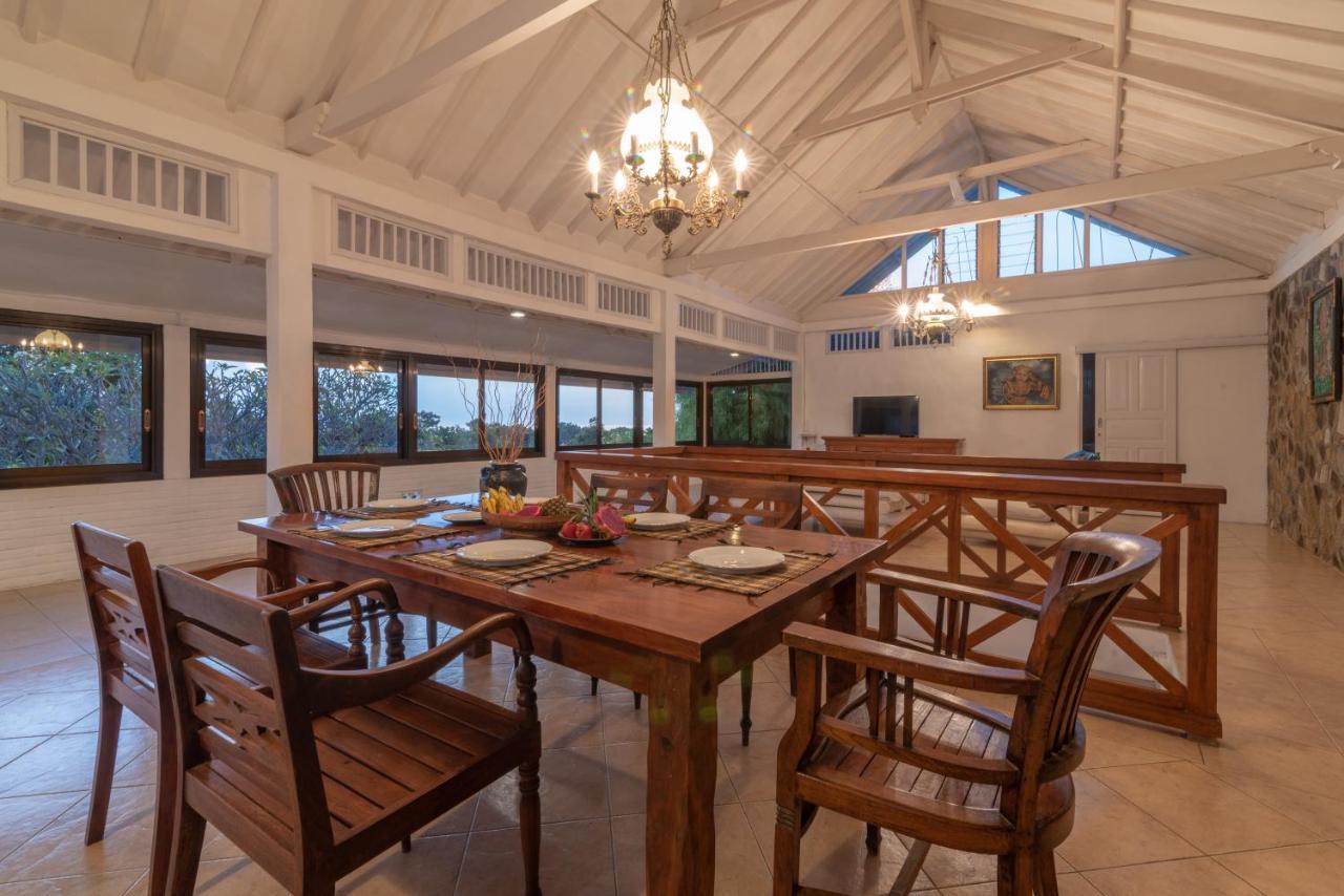 Villa Dinding Batu ซีงาราจา ภายนอก รูปภาพ
