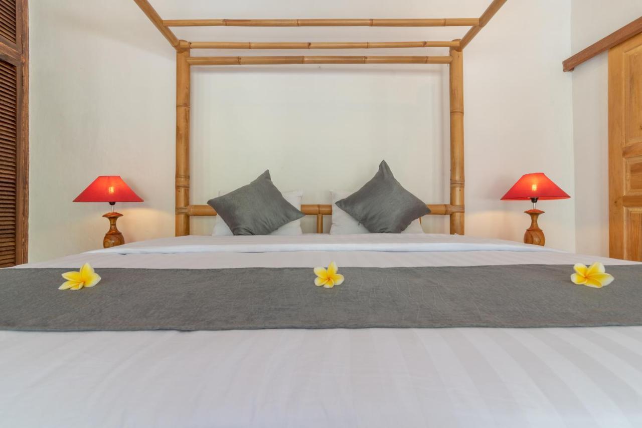Villa Dinding Batu ซีงาราจา ภายนอก รูปภาพ