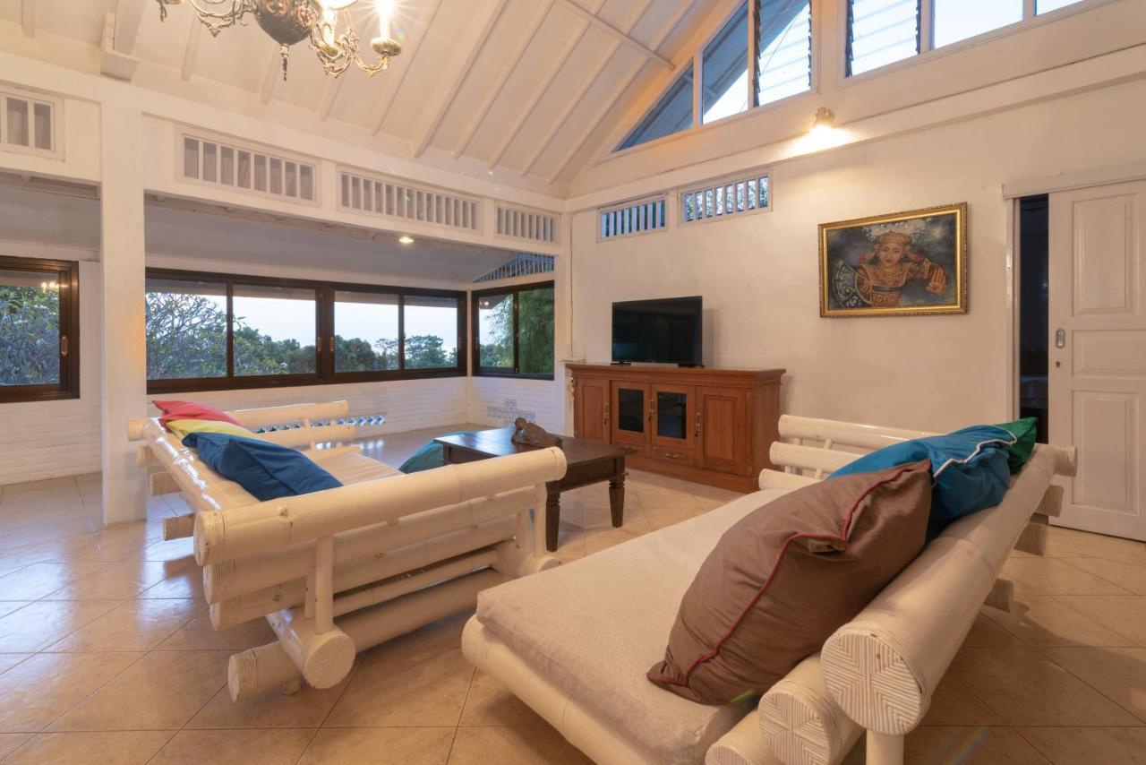 Villa Dinding Batu ซีงาราจา ภายนอก รูปภาพ